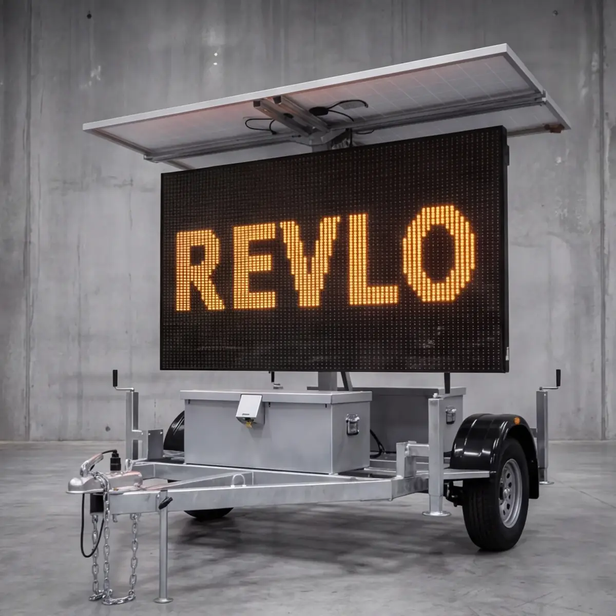 Painel de mensagem variável móvel Revlo visto de frente